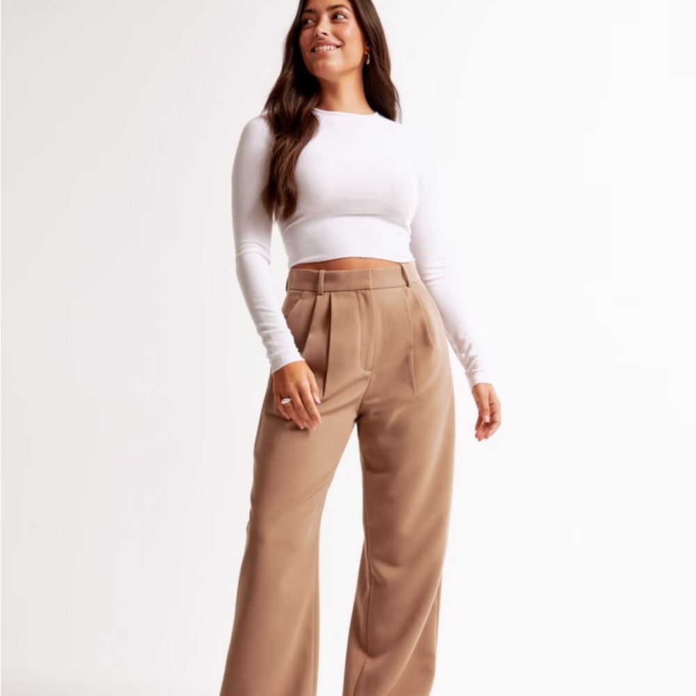 Abercrombie & Fitch Sloane tan wide leg pants - Curve Love SHORT - 28S
